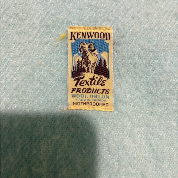 Vintage Kenwood Light Blue Baby Blanket with Satin Trim - Picture 2 of 6